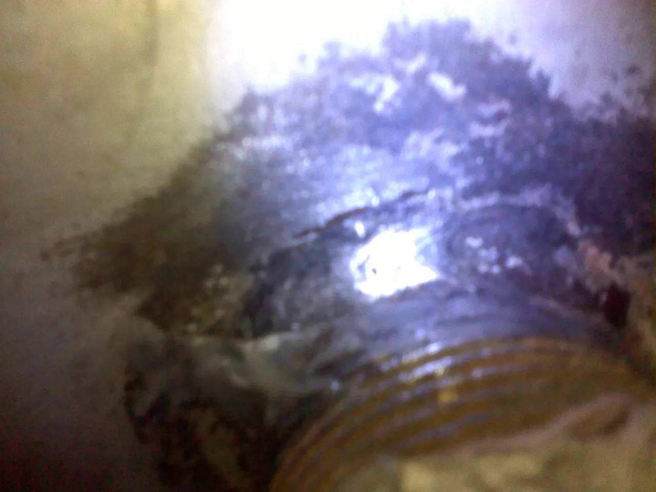 Zdjęcie Czym zakleić dziurę w bojlerze, aby uniknąć kosztownych napraw?