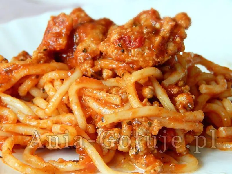 Zdjęcie Szybki przepis na sos spaghetti z mięsem mielonym, który zachwyci