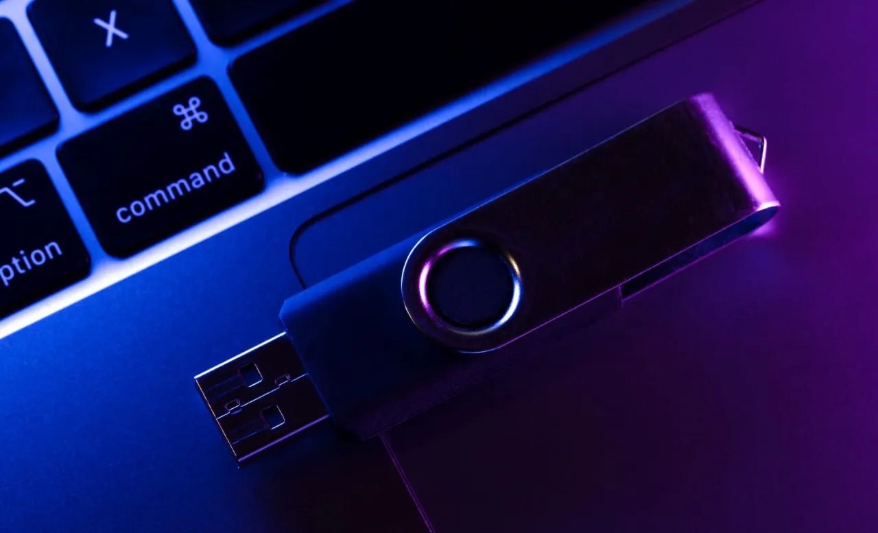 Zdjęcie Jaki pendrive do filmów - wybierz idealny model do przechowywania 4K