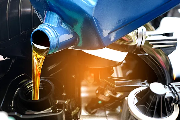 Zdjęcie Jaki olej hydrauliczny do ciągnika Renault - uniknij kosztownych błędów