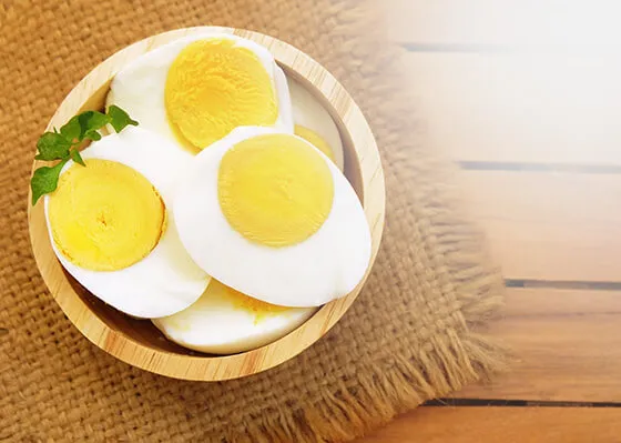 Zdjęcie Jak przygotować jajko dla niemowlaka, aby uniknąć zagrożeń zdrowotnych