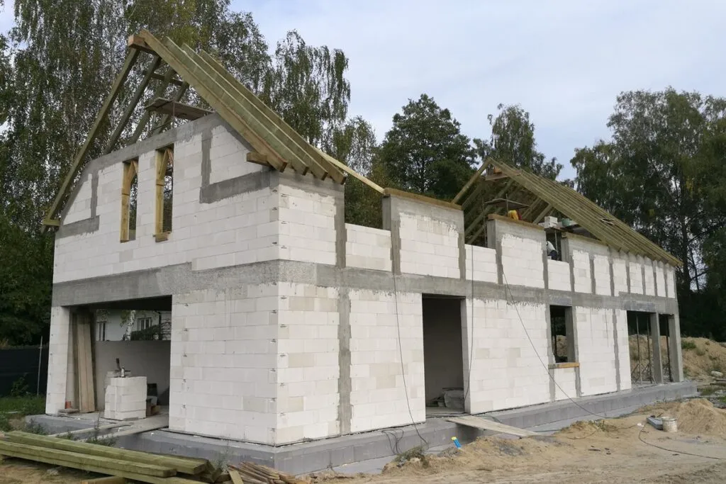 Zdjęcie Dach jak czasza krzyżówka - odkryj tajemnice architektonicznych kopuł