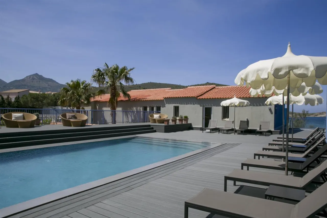 Zdjęcie Hotel Best Western w L'Île-Rousse: Komfort i Udogodnienia w Zasięgu Ręki