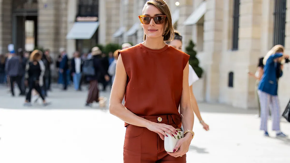 Zdjęcie ¿Madrina en pantalón? Guía de estilo para un look impecable