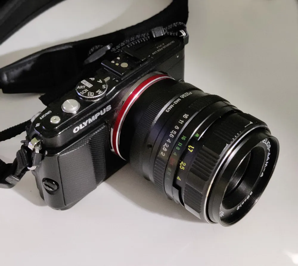 Zdjęcie Jak tulipan na obiektyw poprawia zdjęcia i chroni sprzęt fotograficzny