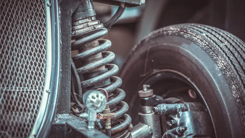 Zdjęcie Mejora la estabilidad de tu vehículo con amortiguadores Boge efectivos