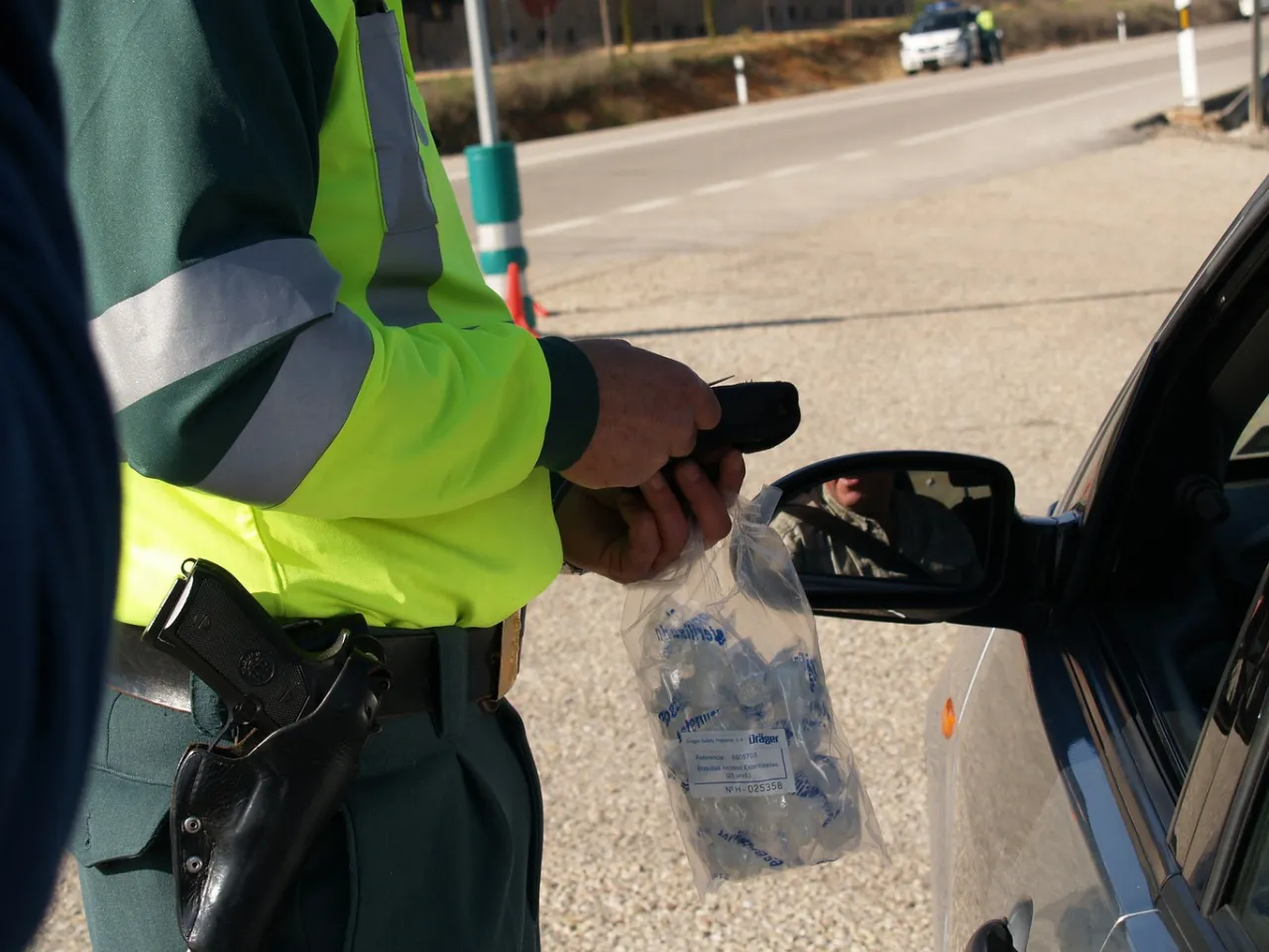 Zdjęcie Kiedy policja może badać alkomatem? Twoje prawa i konsekwencje