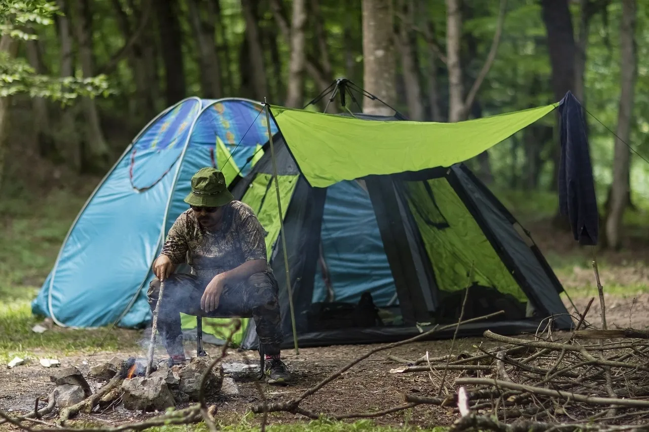 Zdjęcie Tani namiot dachowy DIY: Zaskakująco łatwy sposób na własny camping