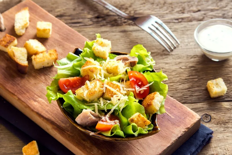 Zdjęcie Ile kcal ma sałatka z kurczakiem? Sprawdź, co naprawdę jesz