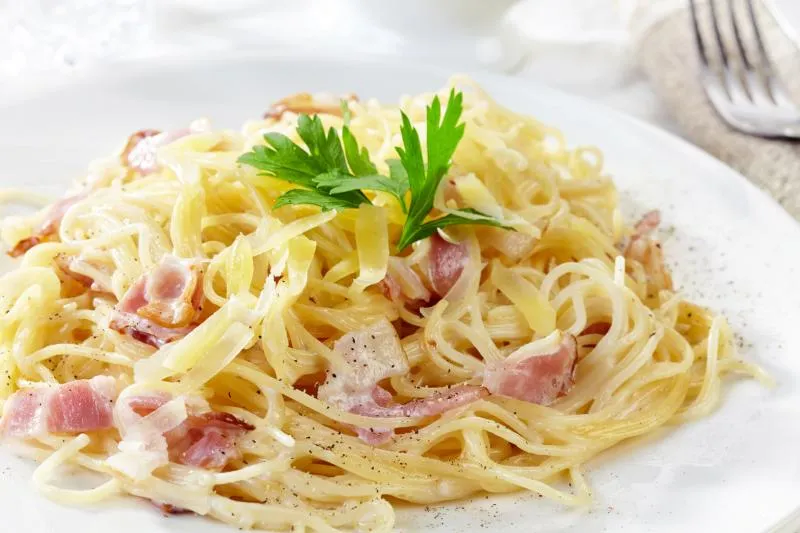 Zdjęcie Ile kalorii ma spaghetti carbonara? Sprawdź wartości odżywcze!