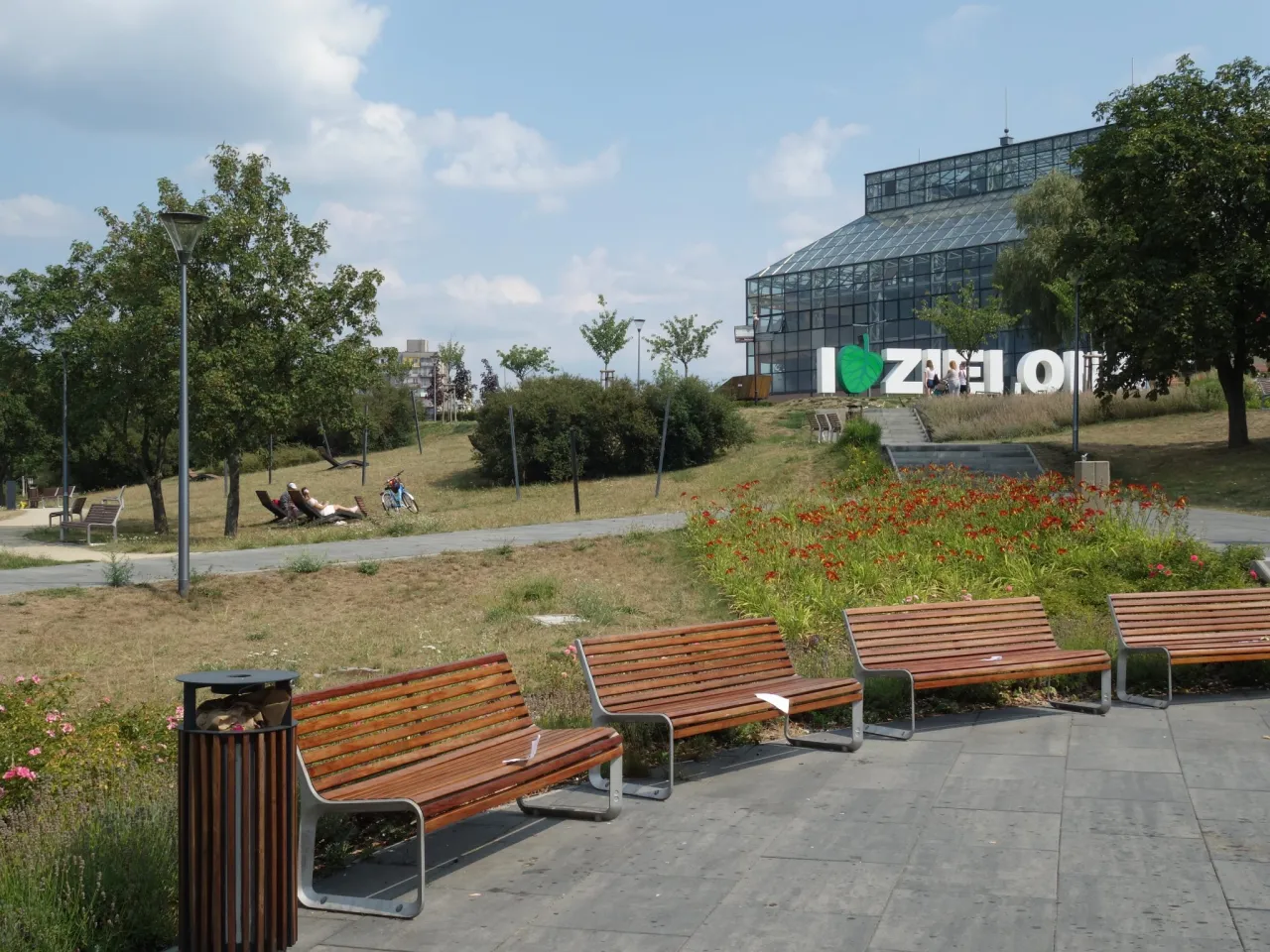 Zdjęcie Aktualna temperatura w Zielonej Górze – sprawdź, ile stopni jest dzisiaj!