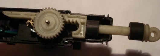 budowa siłownika centralnego zamka