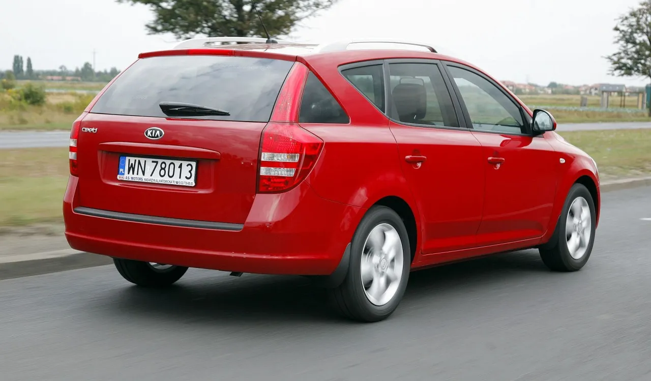 Kia Ceed I generacja 1.4 hatchback kombi