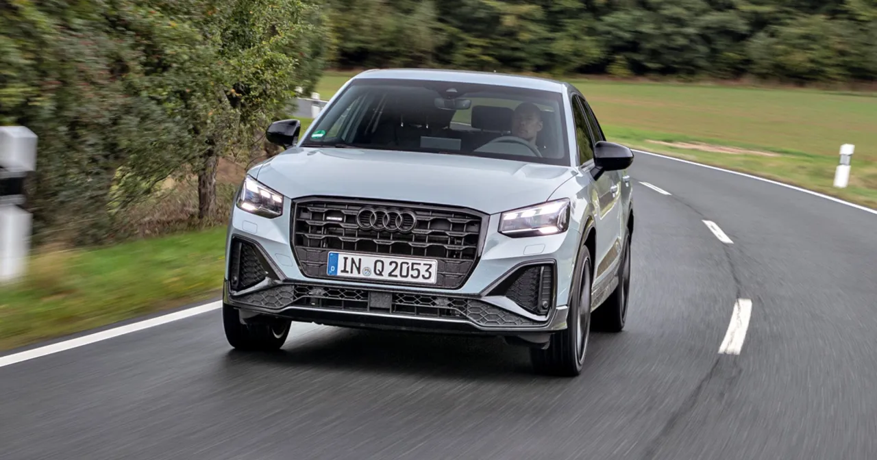 Audi Q2 przed i po liftingu porównanie