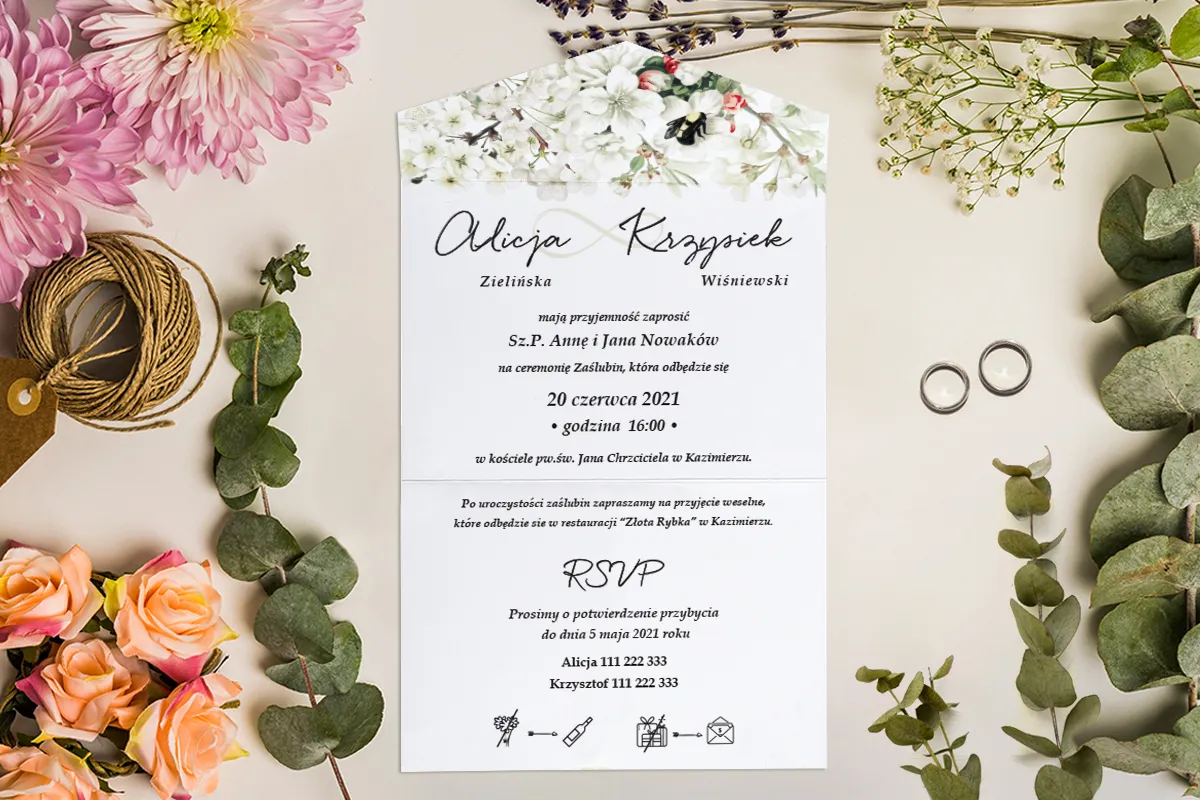 Eleganckie zaproszenie ślubne z kopertą i kwiatami