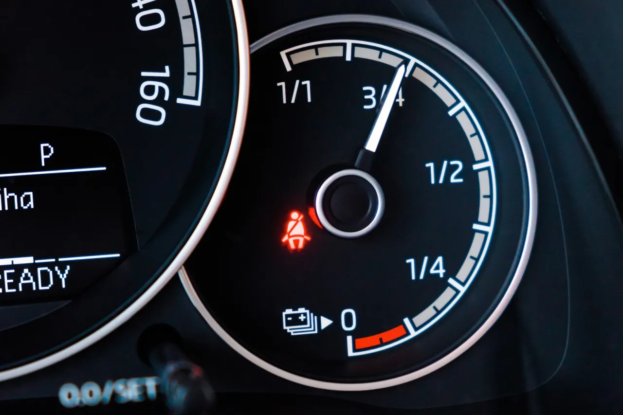 koszt przejechania 100 km samochodem elektrycznym vs spalinowym