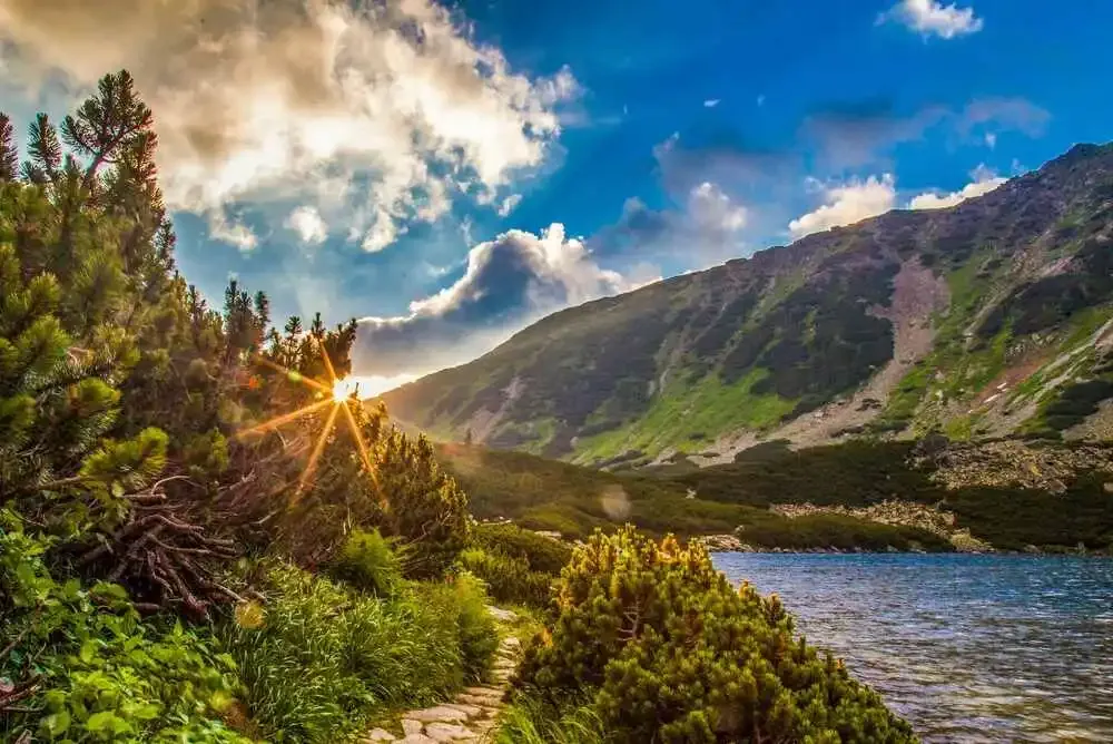 Zdjęcie Dolina Pięciu Stawów w maju: praktyczny poradnik przed wiosenną wycieczką
