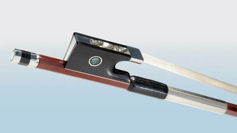 r&oacute;żne rodzaje drewna na smyczki skrzypcowe fernambuk karbon