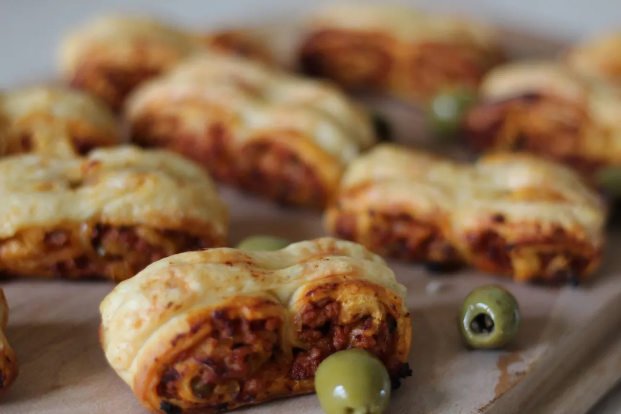 ciasto francuskie z mięsem mielonym przepisy