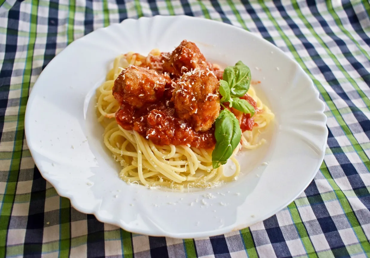 Składniki na spaghetti z pulpecikami