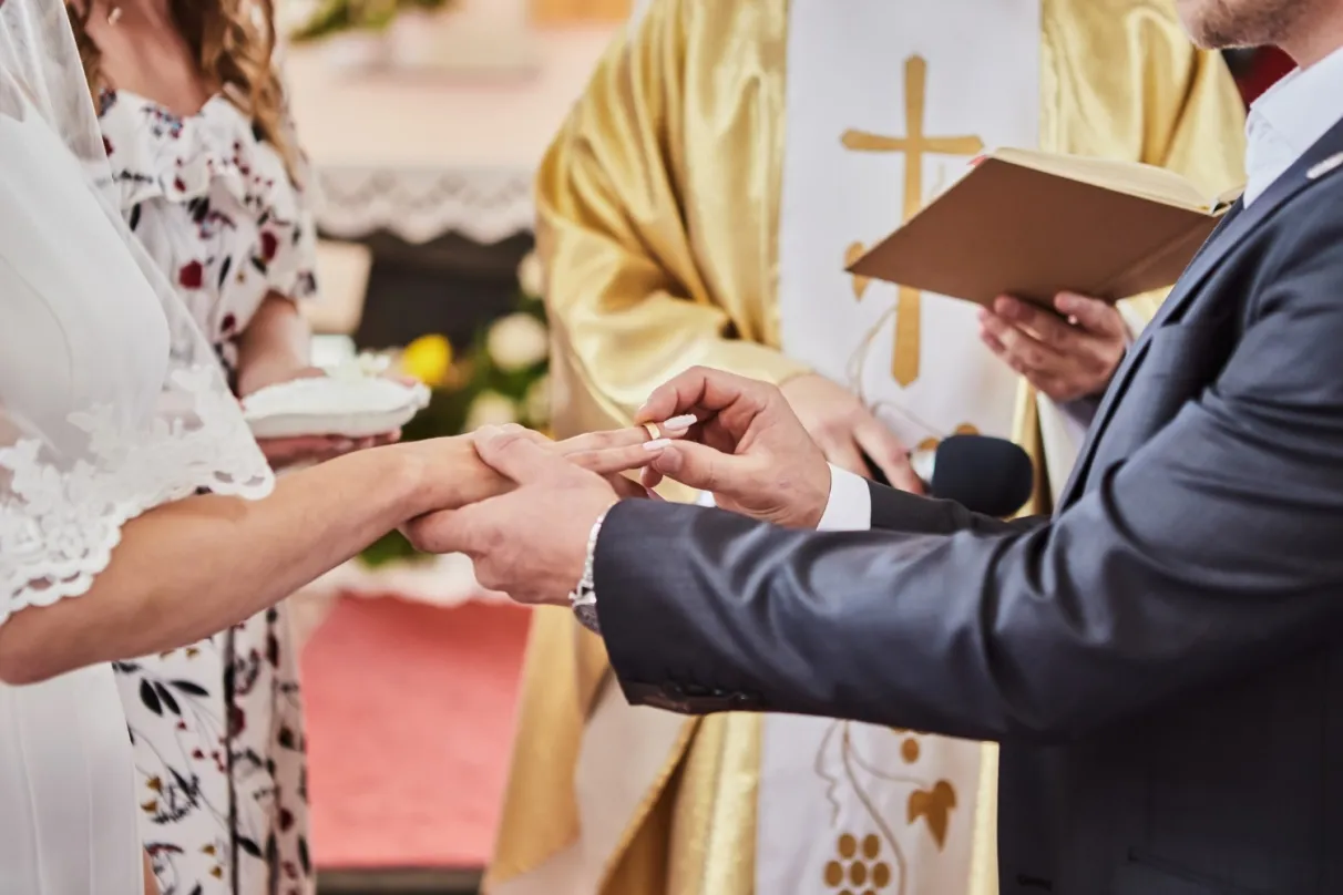 Zdjęcie Kiedy można wziąć drugi ślub kościelny? Sprawdź ważne zasady