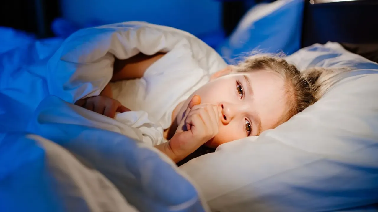 dziecko kaszlące w nocy