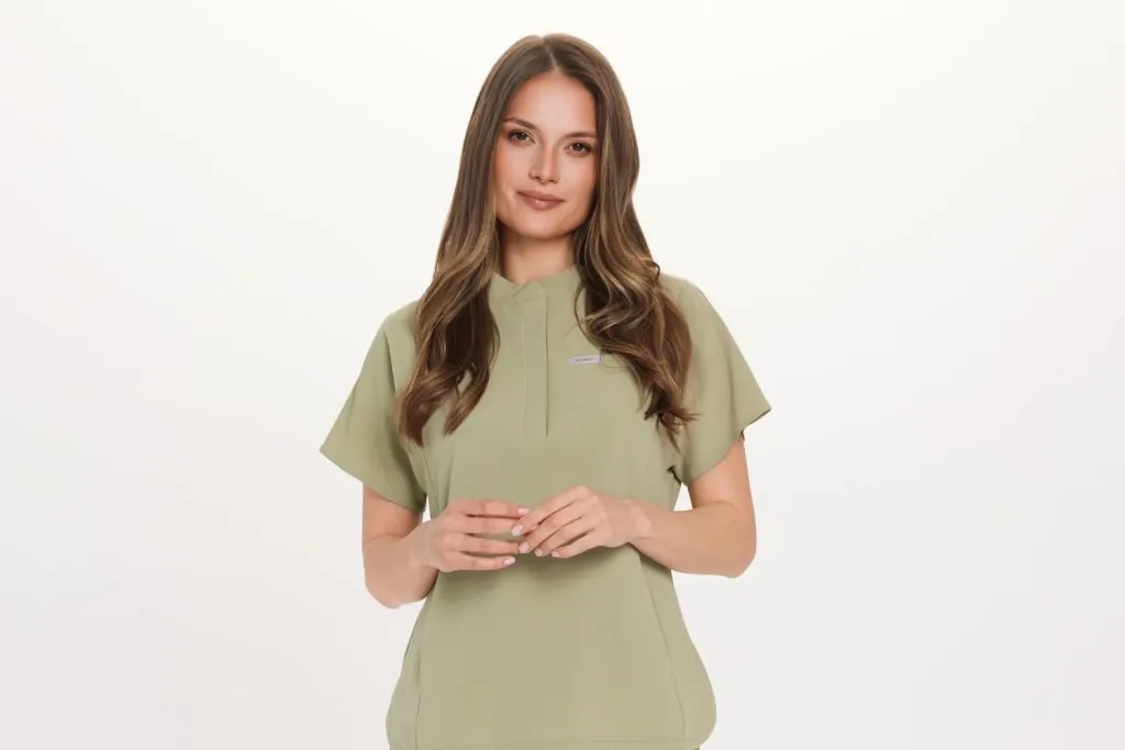 paleta barw modnych bluz beże szarości zieleń brudny r&oacute;ż