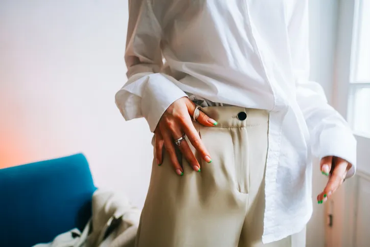 dopasowanie koszuli do spodni fasony