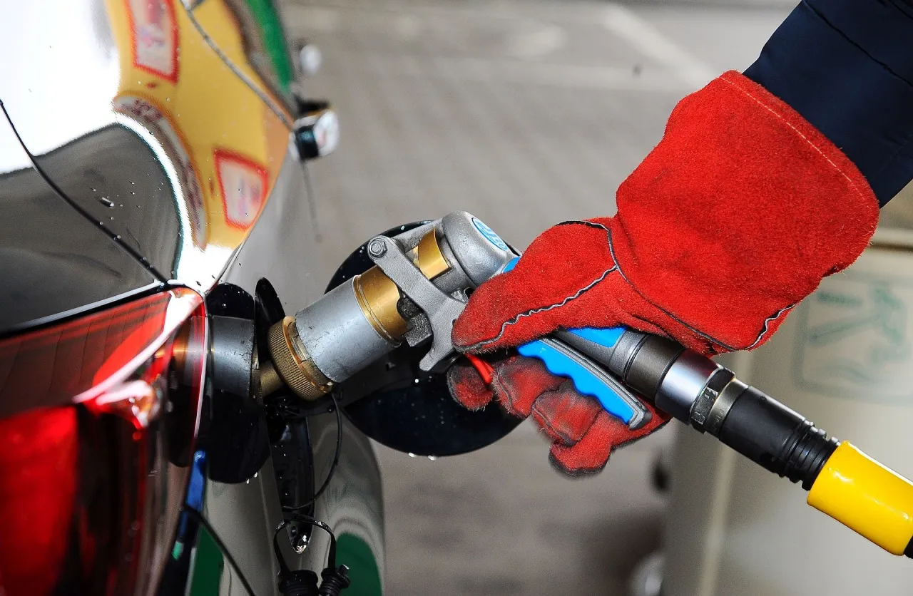 rękawice ochronne do tankowania lpg