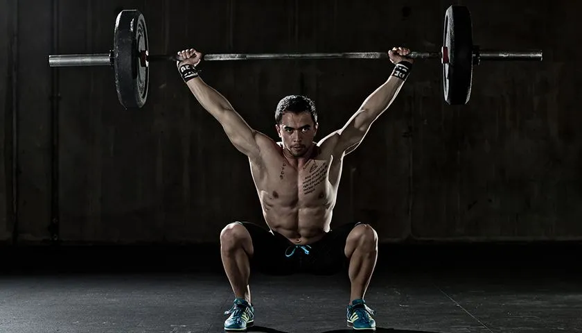 CrossFit budowanie masy mięśniowej vs kalistenika sylwetka