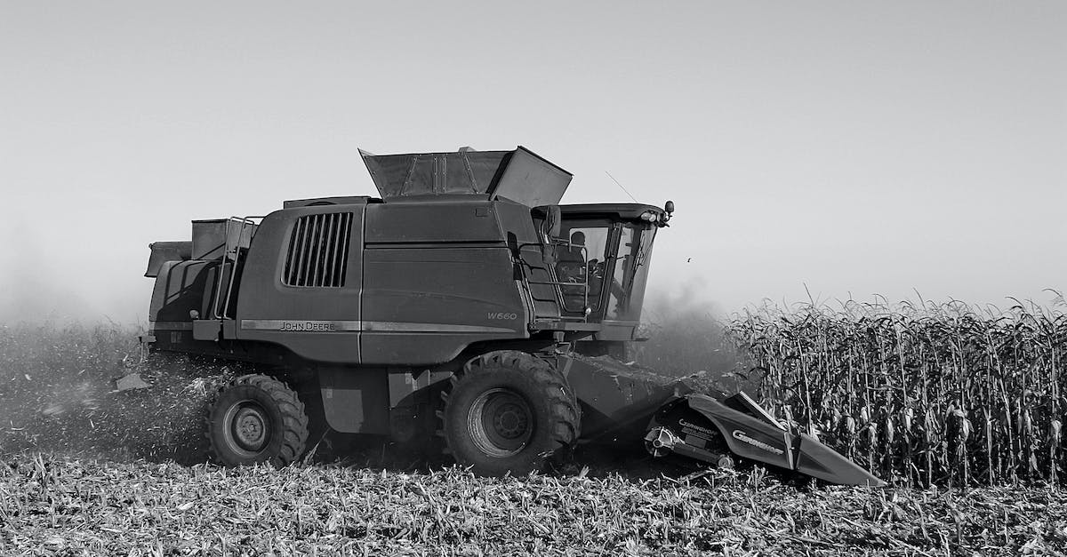 John Deere 2266 - kompletny przegląd kombajnu. Wyposażenie, opinie, cena
