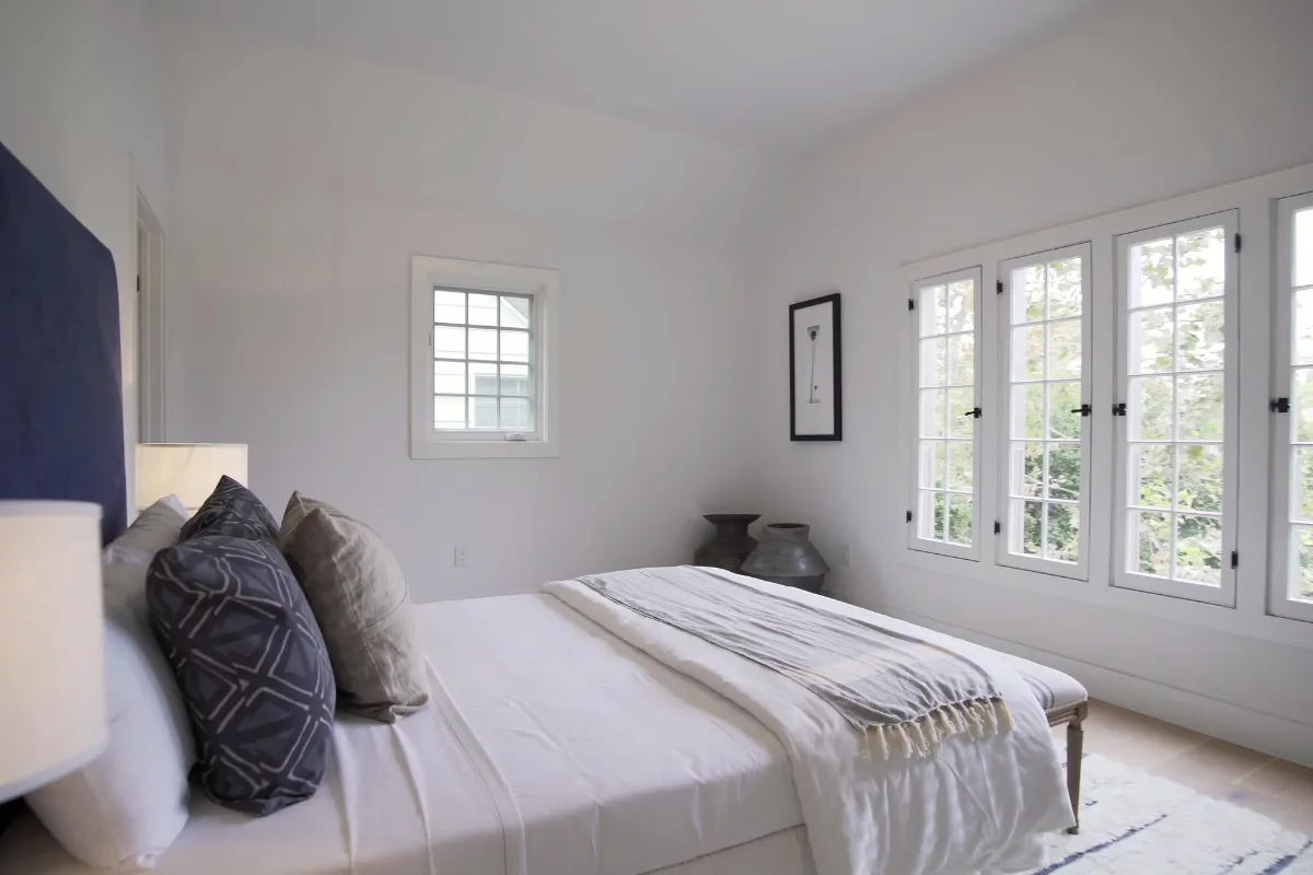 Rodzaje osłon okiennych do sypialni