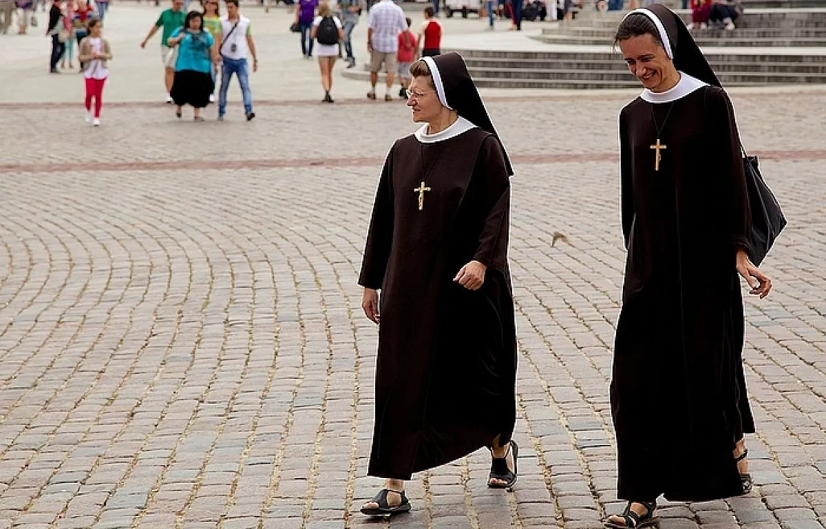 Wymagania formalne do zakonu żeńskiego