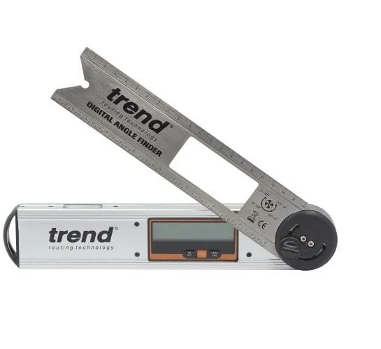 narzędzia do pomiaru schodów miarka poziomica kątomierz