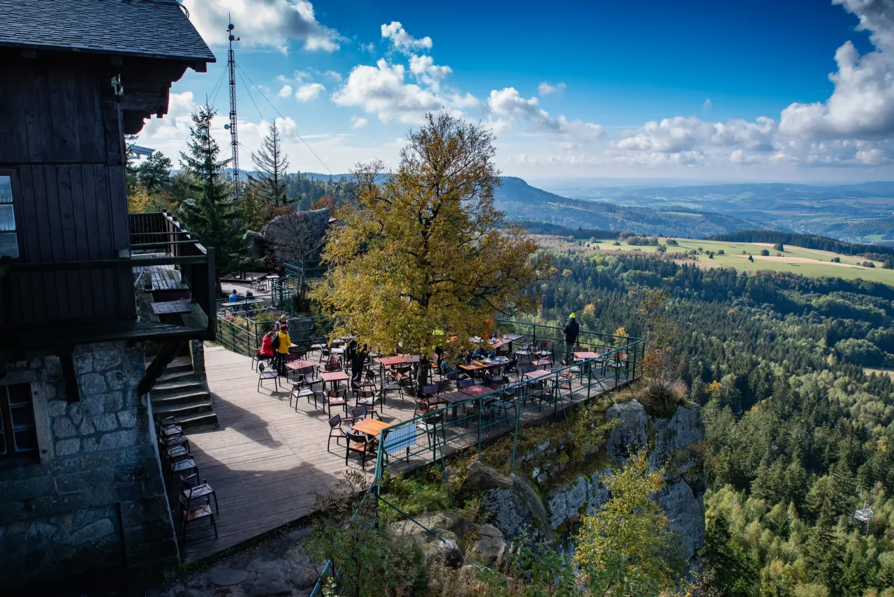 Szczeliniec Wielki widok od schroniska