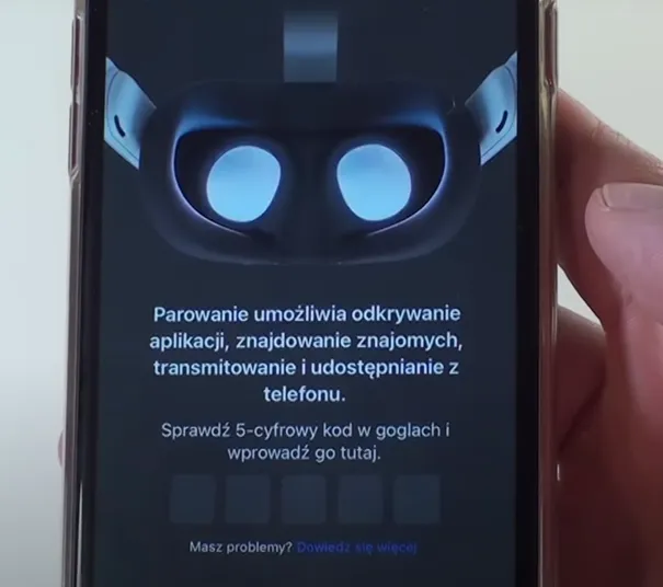 umieszczanie telefonu w goglach VR, regulacja gogli VR