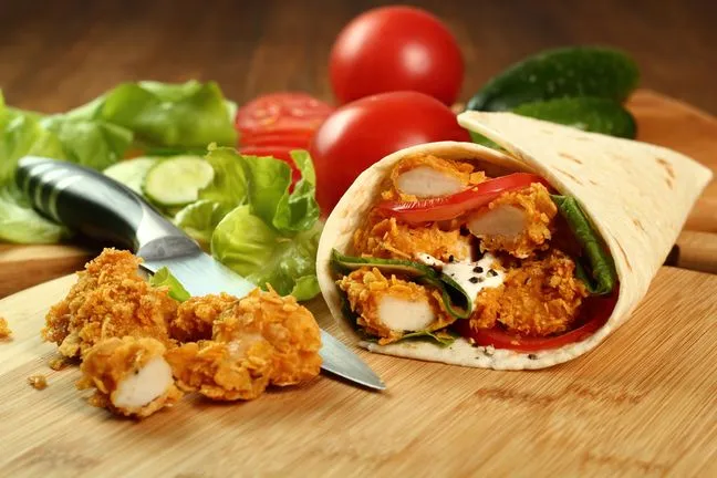 Zdjęcie Ile kalorii ma tortilla z kurczakiem? Sprawdź, co może cię zaskoczyć!