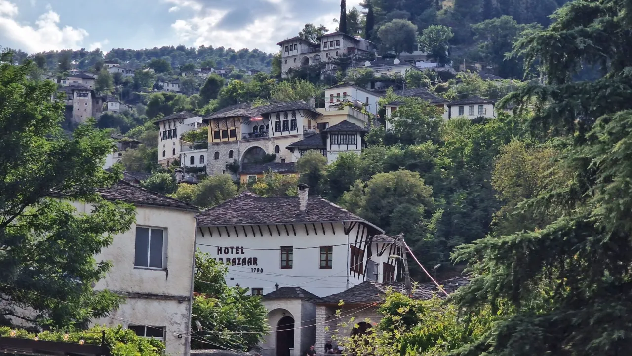 Gjirokastra kamienne miasto UNESCO