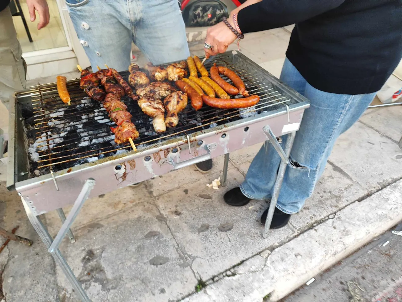 Tsiknopempti grillowane mięso Grecja