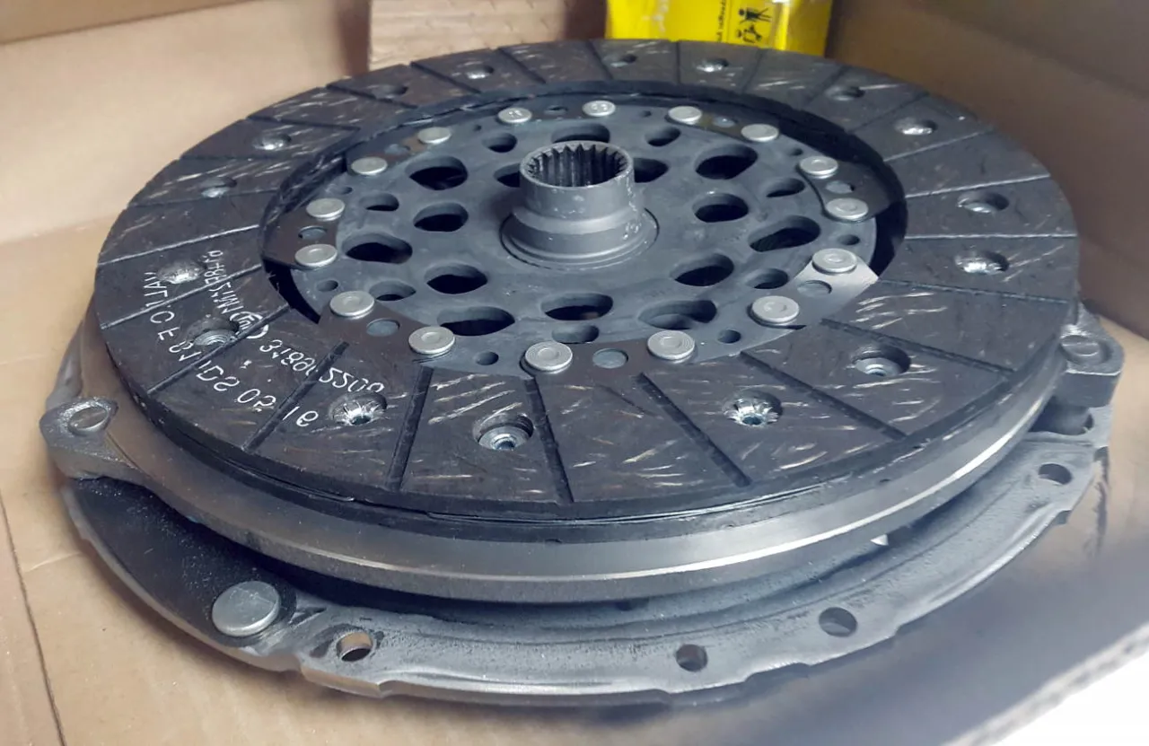 usterki sprzęgła hydraulicznego tarcza docisk łożysko