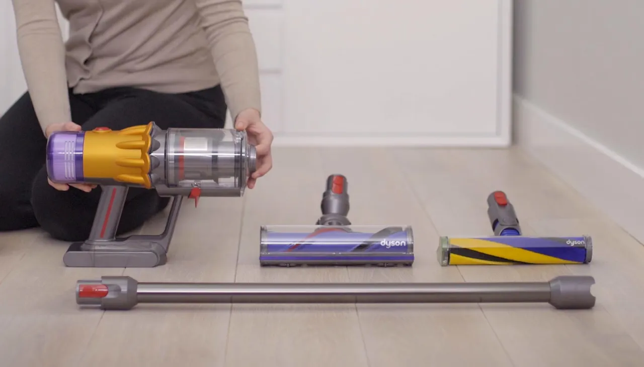 Dyson V12 filtr, czyszczenie filtra Dyson V12 instrukcja