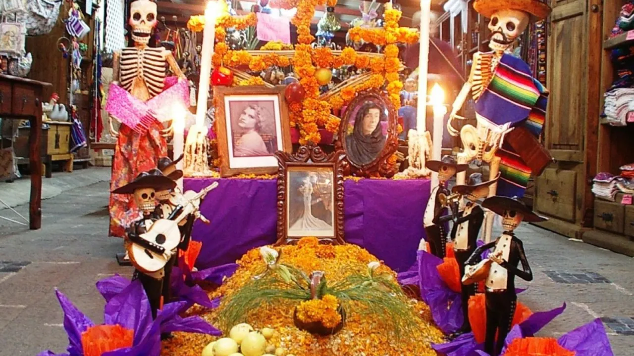 Meksykańskie ofrendy D&iacute;a de los Muertos