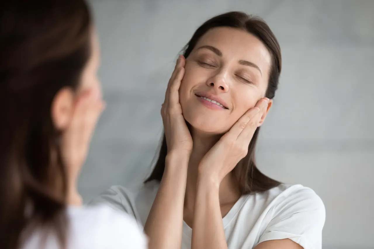 Schemat warstw pielęgnacji twarzy