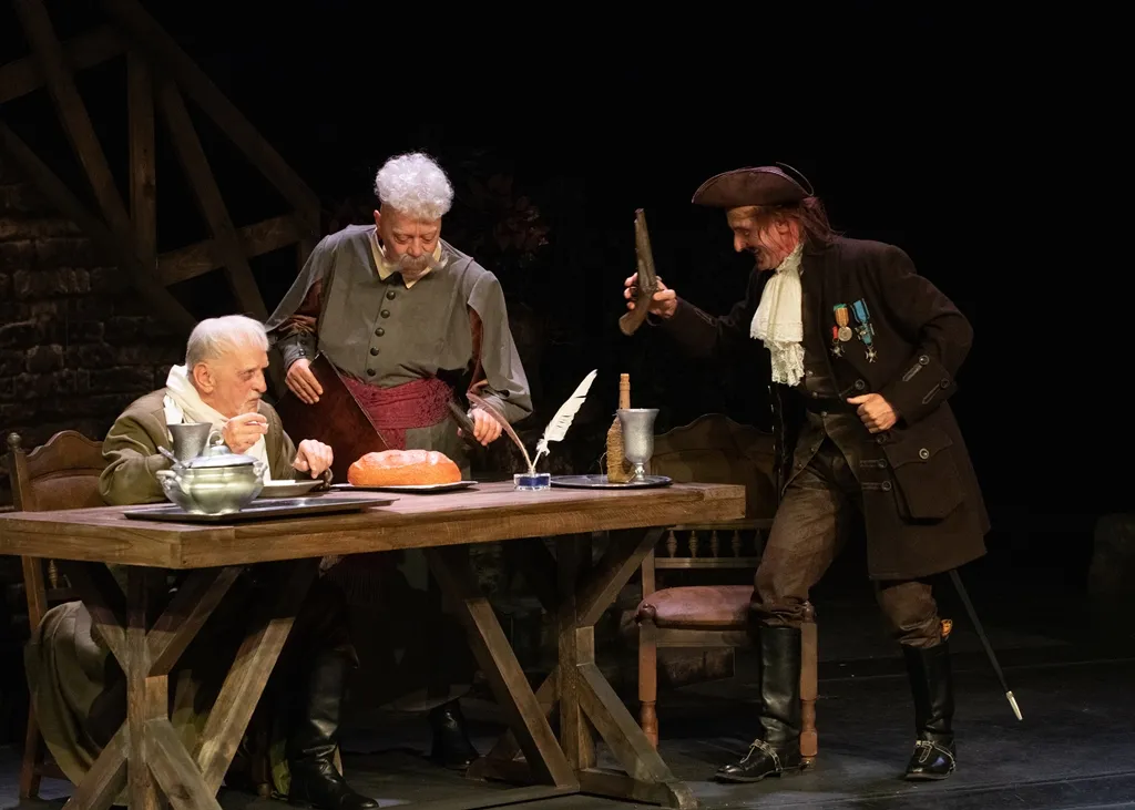 scena ze spektaklu Zemsta teatr Płock