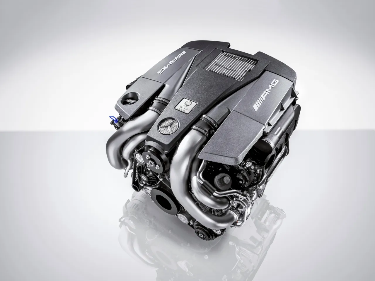 Mercedes M157 engine