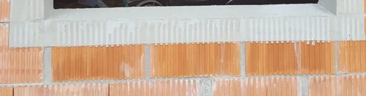 przygotowany otwór okienny ościeże