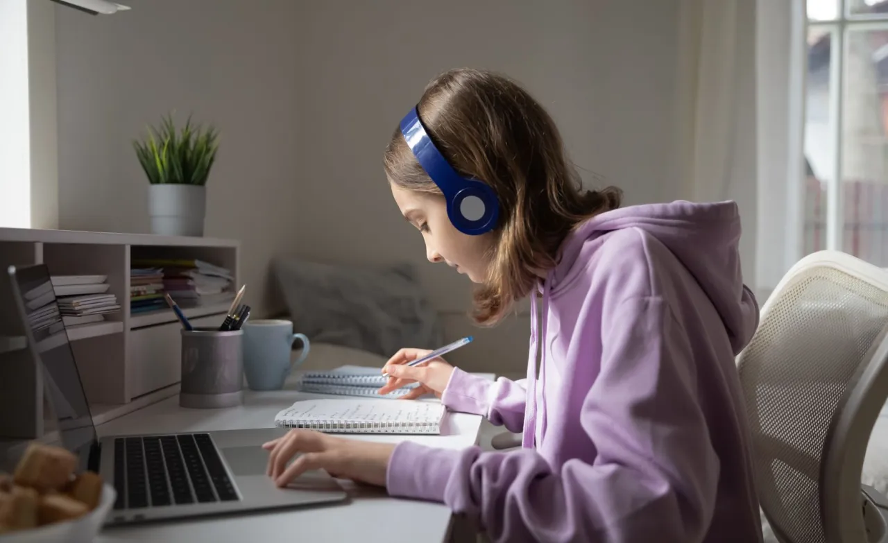 dyrektor szkoły sanepid decyzja nauka zdalna