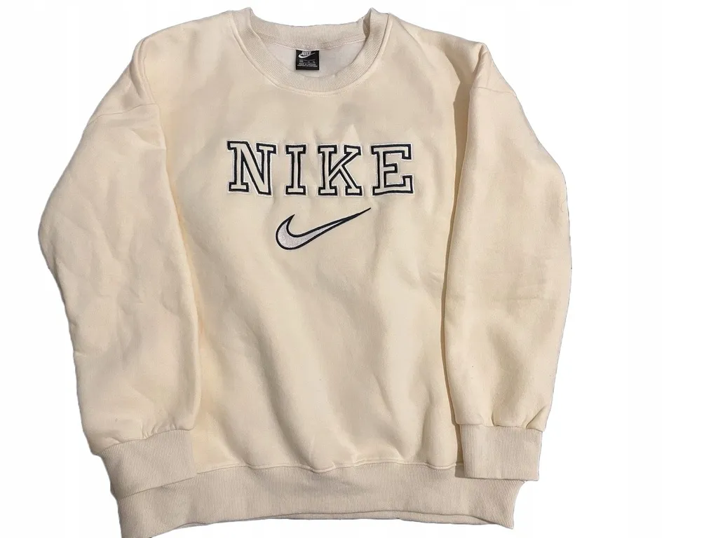 Zdjęcie Gdzie kupić bluzy Nike vintage – najlepsze miejsca i porady zakupowe