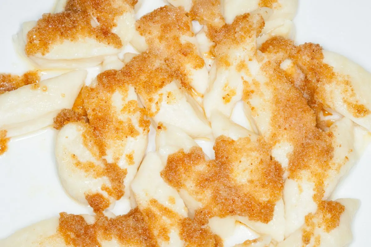 Kształty kopytek leniwych klusek śląskich por&oacute;wnanie