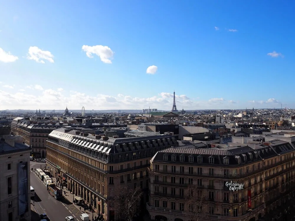 Widok na Paryż z dachu Galeries Lafayette